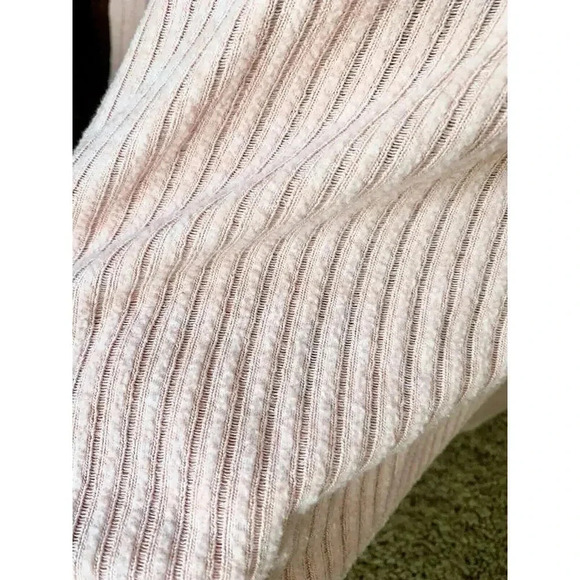 NWOT $98 Anthropologie Maeve Rose Pink Chunky Knit Sweater Turtleneck Size Large - Picture 3 of 10